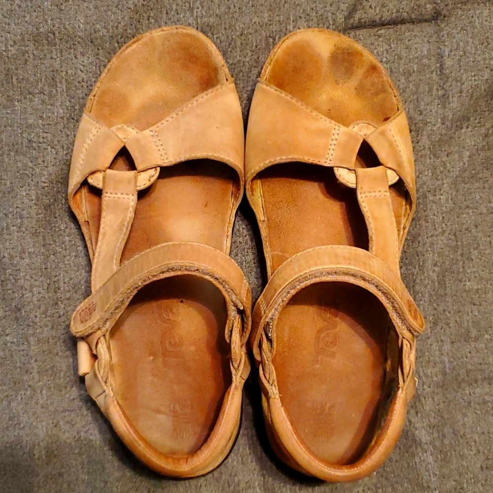 Teva Adventure Sport Trail Hiking Sandals Tan Women's size 8.5